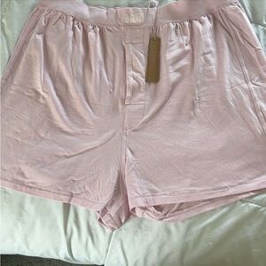 NWT Skims Boyfriend Loose Boxers